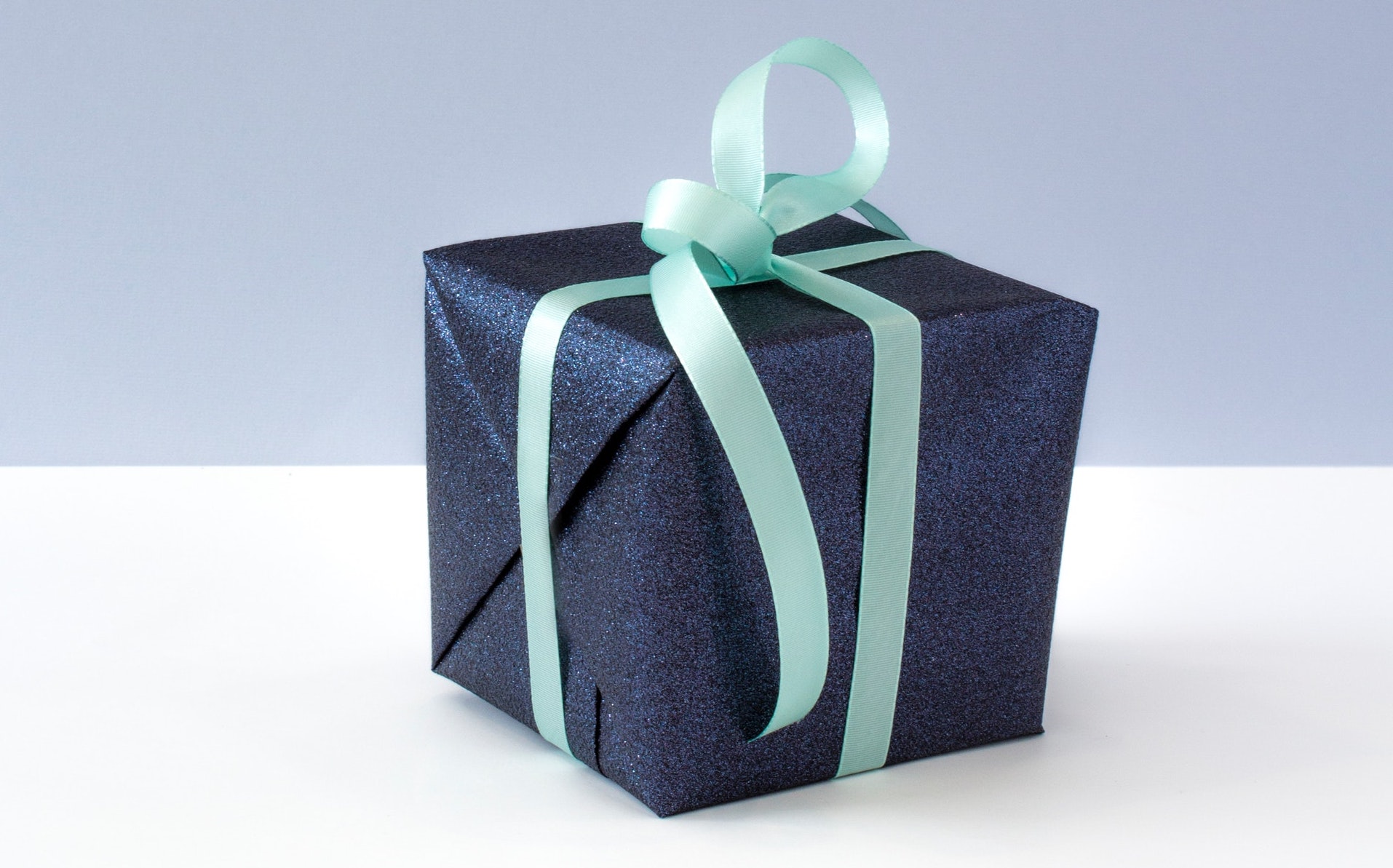 5个免费工具，4份行业资料，春节互助群成立，这个月的福利暖烘烘